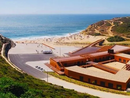Brel Beach House דירה Chelreira