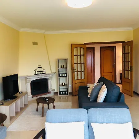 Brel Beach House דירה